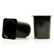 Pot Petit-Suisse r&eacute;utilisable en plastique noir pour mises en bouche