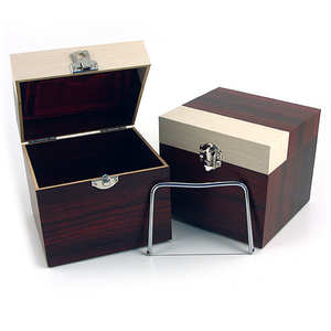 Foie gras box with lyre