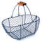 Panier grillage en métal bleu, anses avec poignées bois Panier grillage en métal bleu, anses avec poignées bois