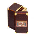 Chapon chocolatier - Travelling trunk full of chocolates