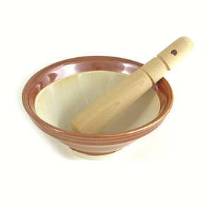 Celnat - Mortier Suribachi (18.5cm) avec pilon Celnat - Mortier Suribachi (18.5cm) avec pilon
