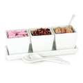 3 verrines porcelaine, sur plateau porcelaine avec petites cuill&egrave;res de d&eacute;gustation