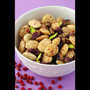 Le Grand Noyer - Pistache et amandes grillées aux baies roses Le Grand Noyer - Pistache et amandes grillées aux baies roses