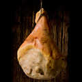 Charcuterie Souchon - Jambon &agrave; l'ancienne de l'Aubrac - Entier avec os  - A r&eacute;server - Attente 13 mois en moyenne