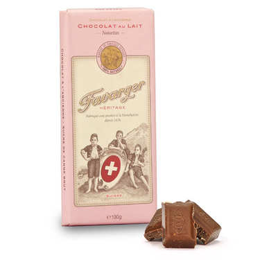 Tablette de chocolat suisse au lait et noisettes Tablette de chocolat suisse au lait et noisettes
