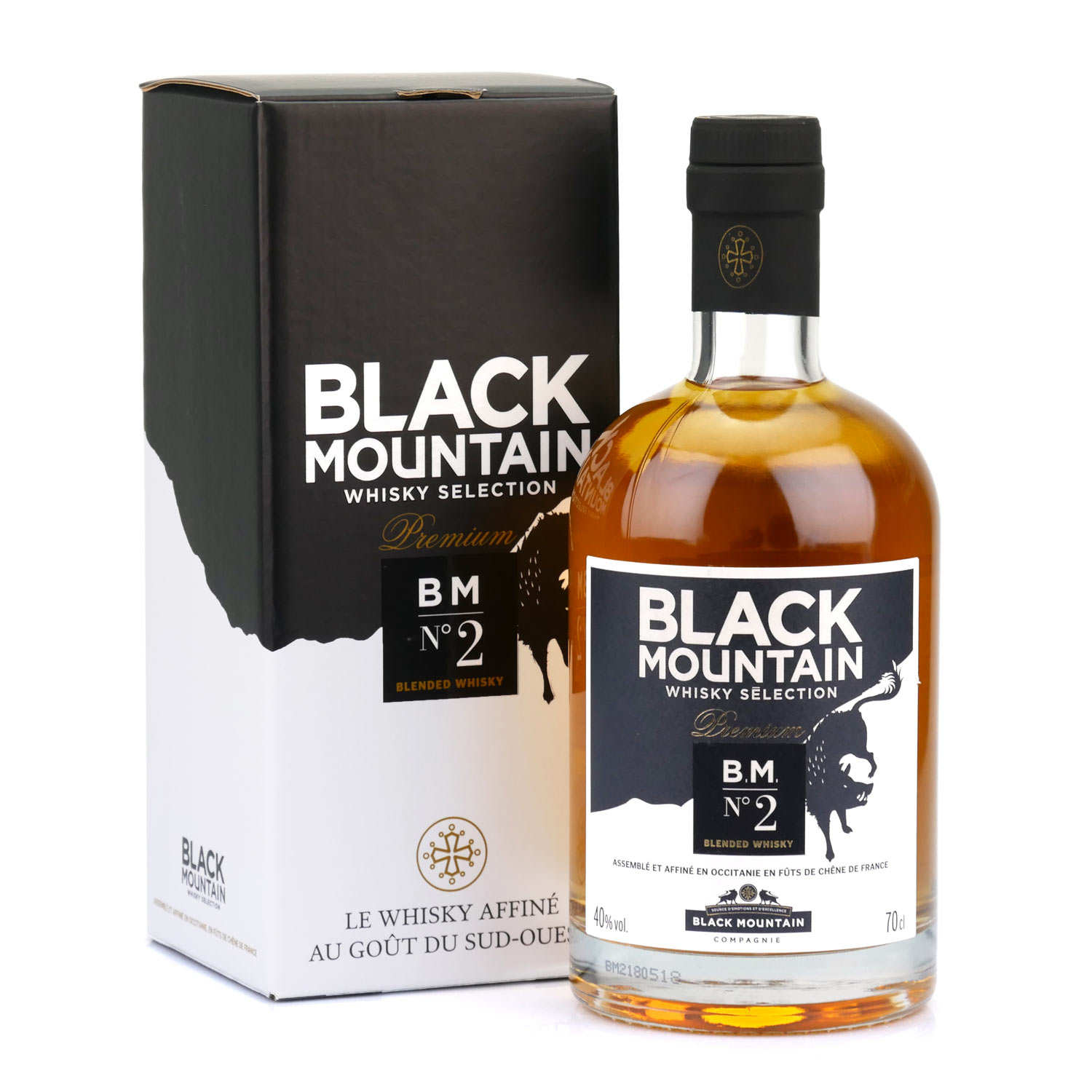 Whiskey mountain. Виски Блэк Моунтан. Black Mountain виски. Виски 02. Французский виски.