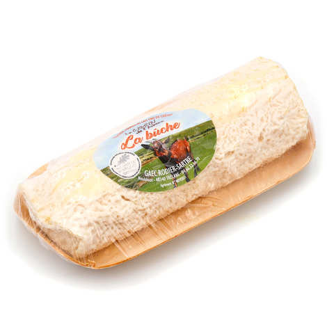 Cabrou De L Aubrac Log Farm Cheese Made With Raw Goat S Milk Elevage Rodier Sartre