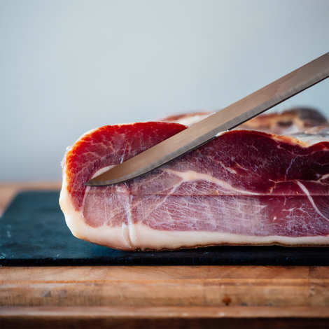 Don Pepe - Half Bodega Serrano ham box, aged 12 months - With knife