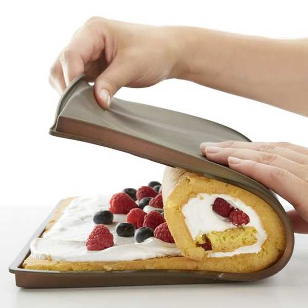 Tapis de four en silicone avec rebord spécial gâteau roulé - Lékué