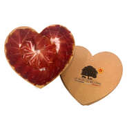 Pétales de jambon de Porc Noir De Bigorre AOP 24 mois tranchés main - Assiette cœur